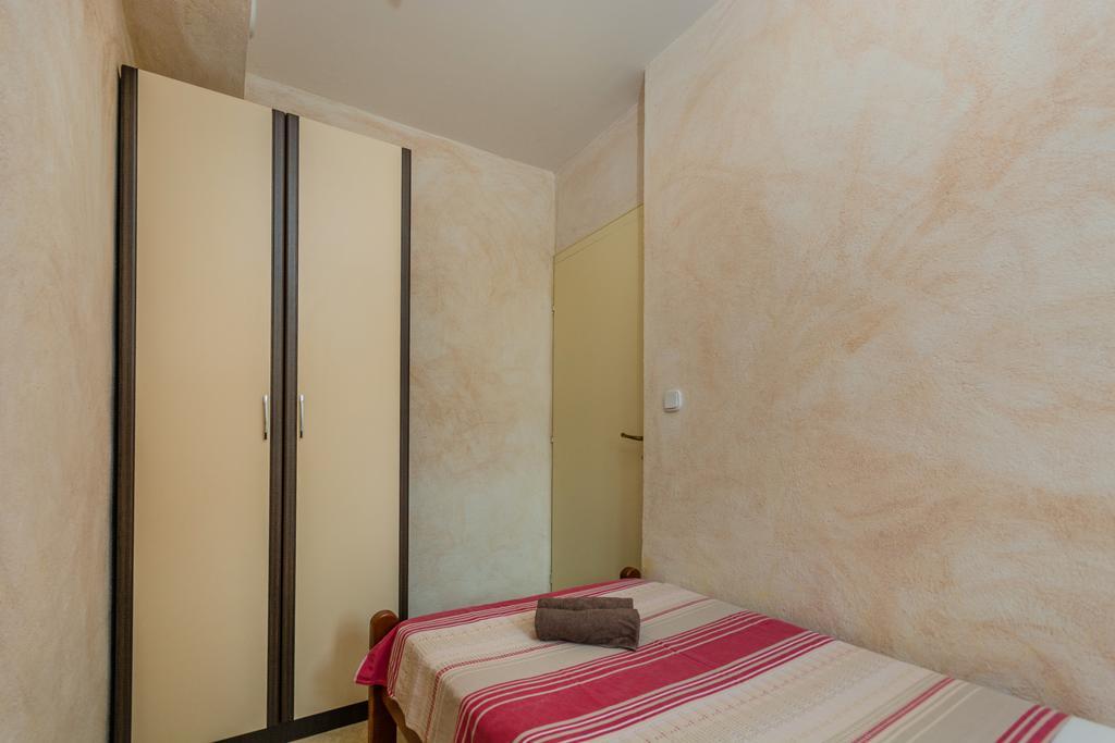 Apartment Velenik D&I Poreč Exterior foto